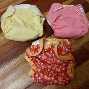 EUC Newborn lot of 2 Grovia and Bumgenius AIO